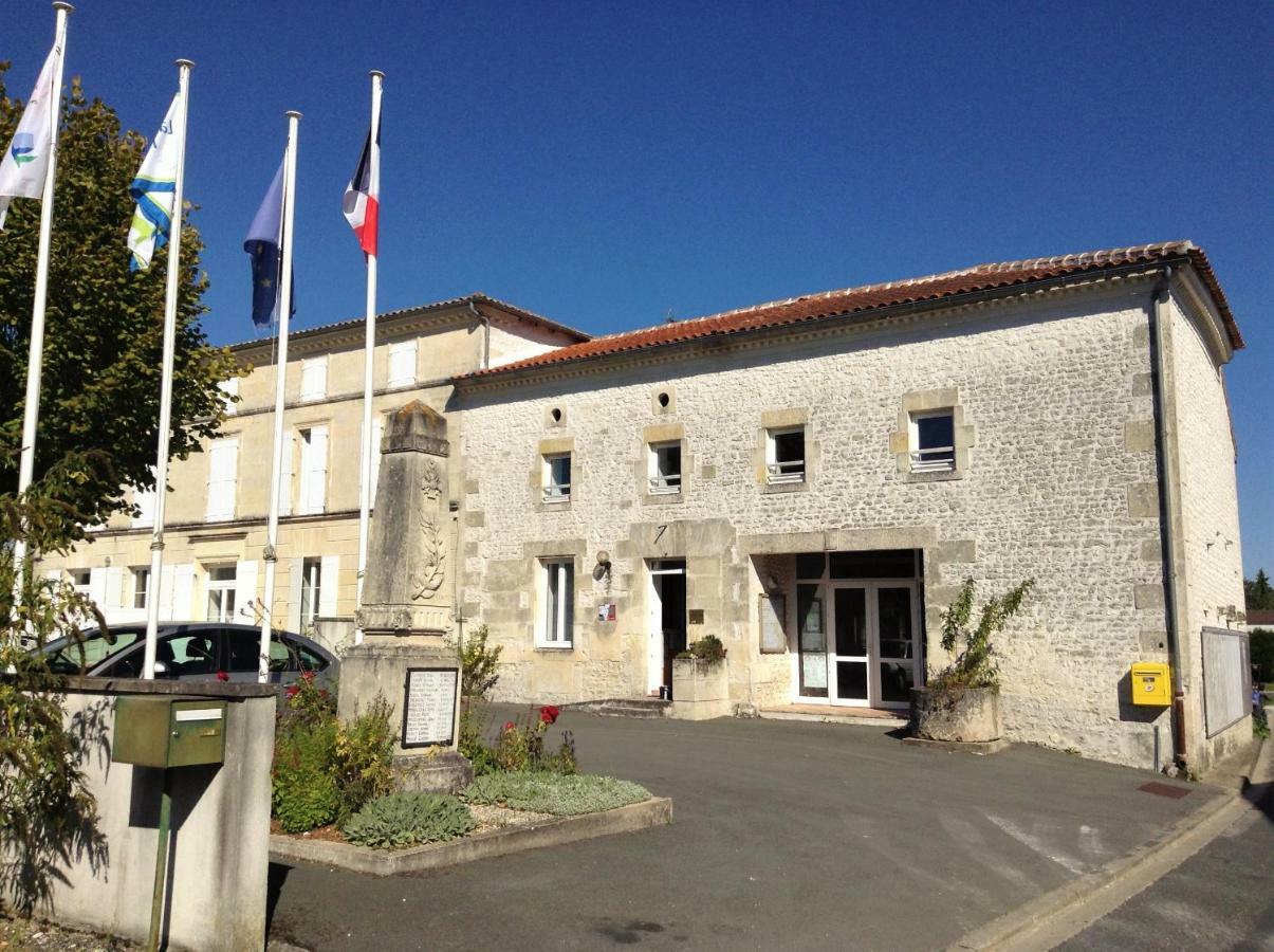 Les Gites Du Vigneron Et Cd'H Saint-Seurin-de-Palenne エクステリア 写真
